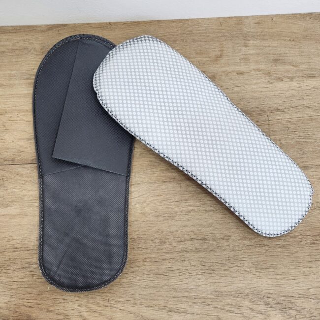 PANTUFLA ANTIDESLIZANTE BLANCA (PAR)